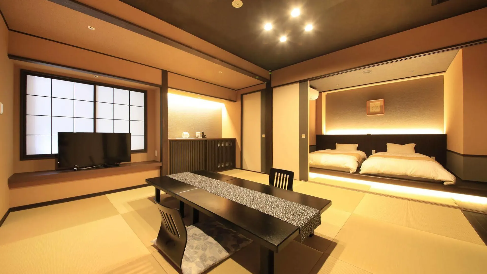 *** Japanskt värdshus (ryokan) Hakone Suimeisou Japan